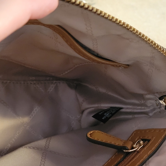 Michael Kors Crossbody Bag - Picture 11 of 11